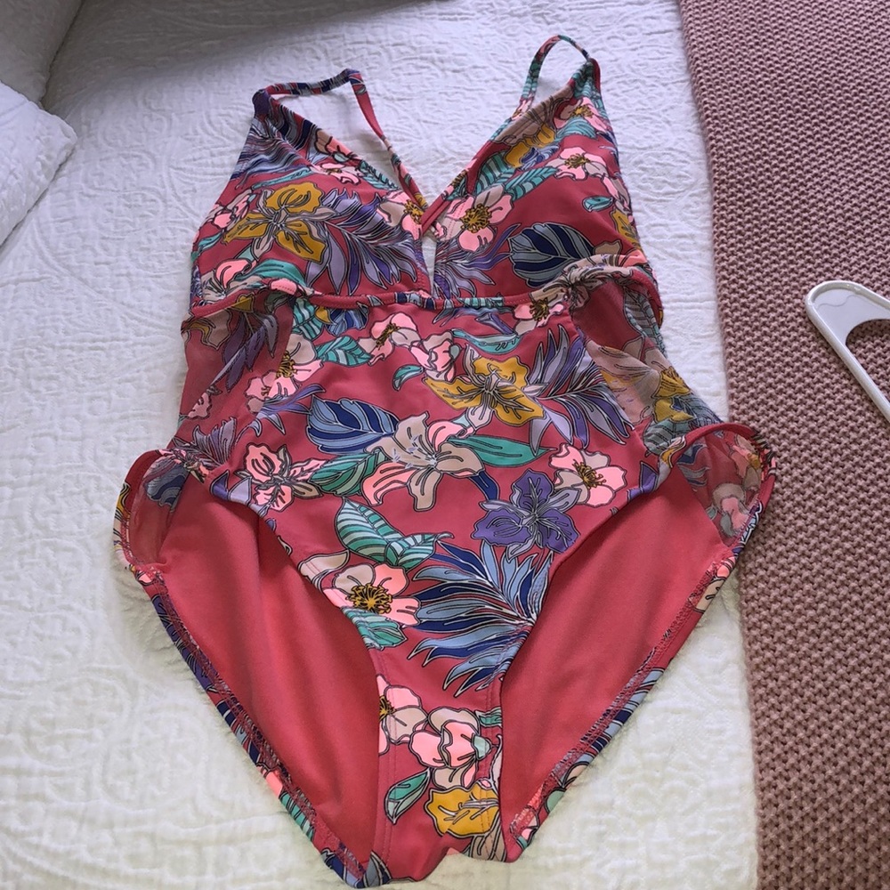 New w/o tags one piece swimsuit